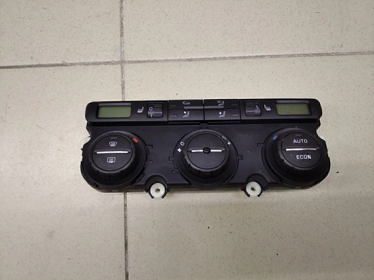 Блок управления климатической установкой LADA VESTA 2015>