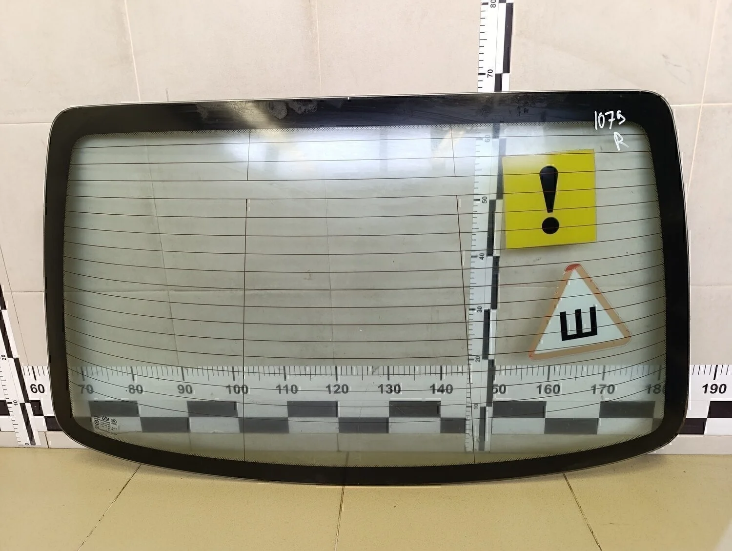 Стекло заднее Aveo (T250) 2005-2011