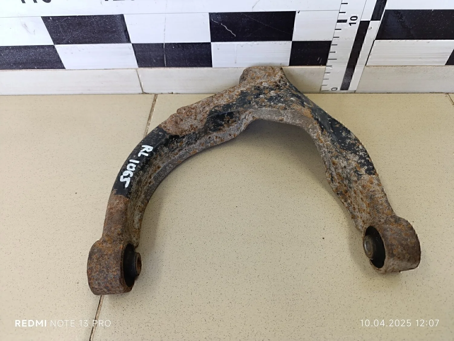 Рычаг задний верхний левый Magentis 2000-2005