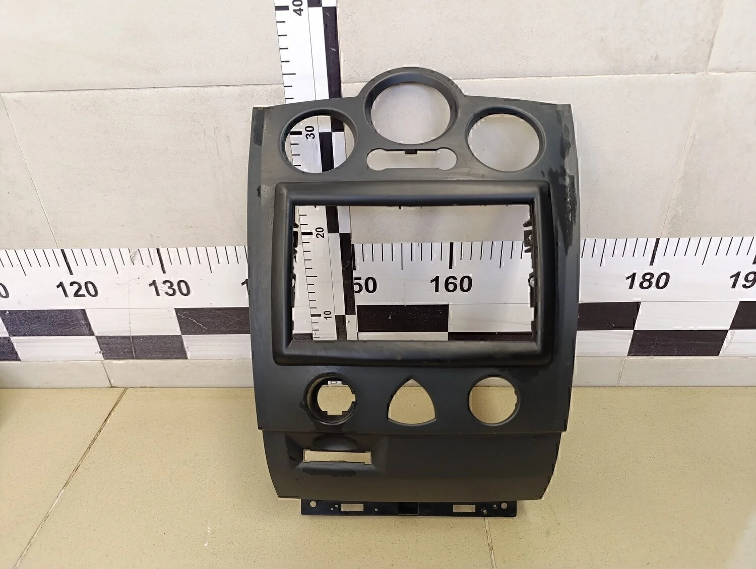 Накладка декоративная Megane II 2002-2009