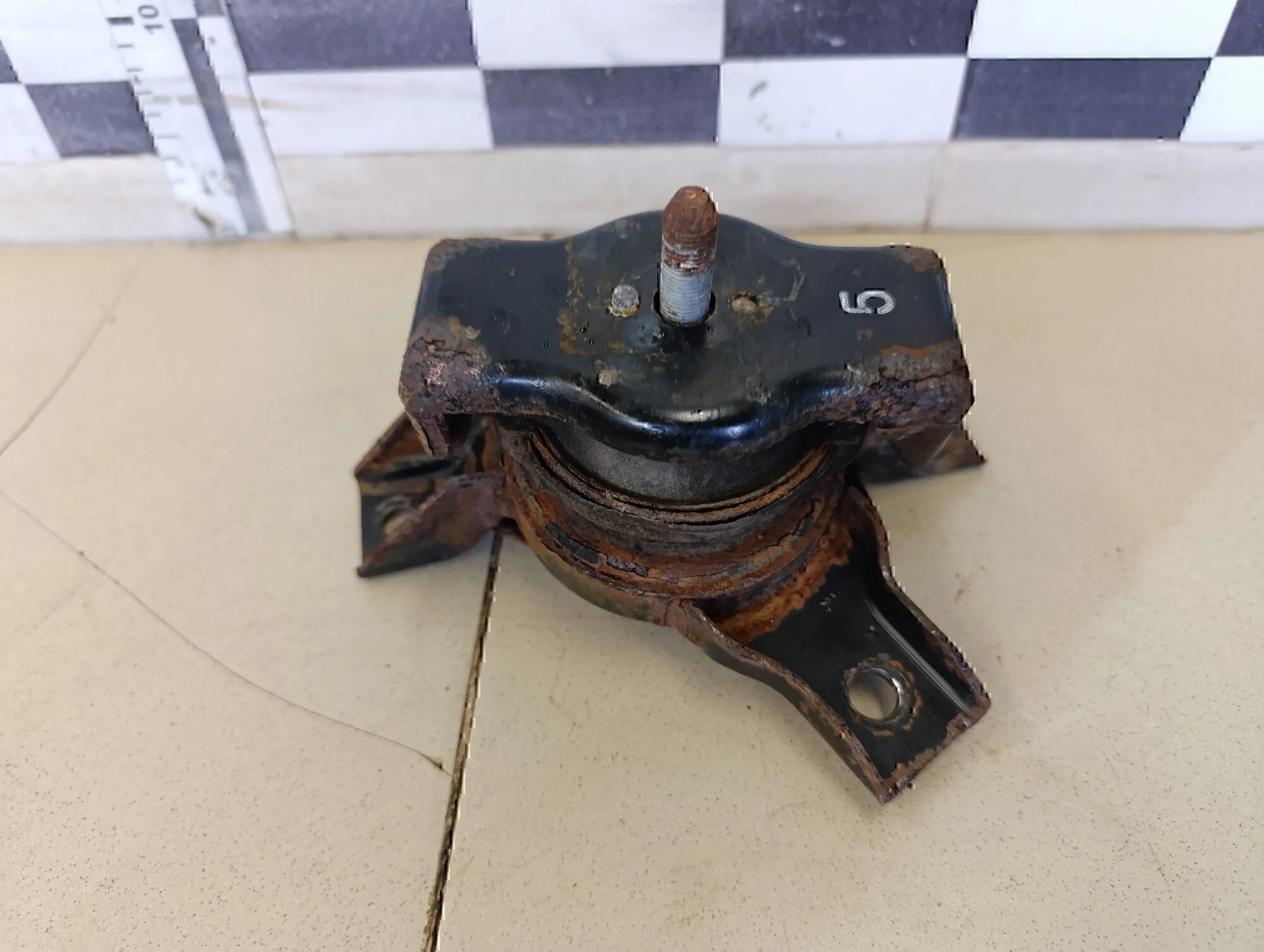 Опора двигателя правая Getz 2002-2010