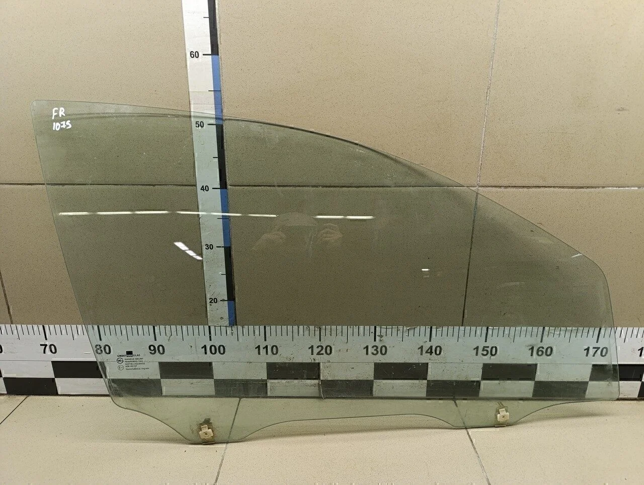 Стекло двери передней правой Aveo (T200) 2003-2008