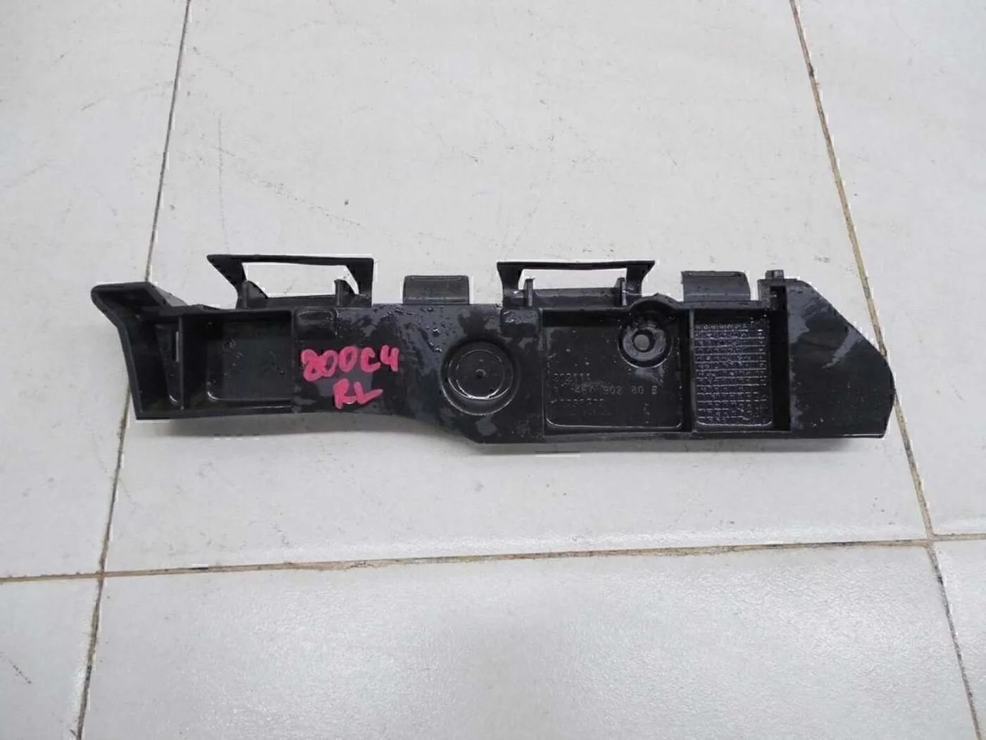 кронштейн заднего бампера C4 2005-2011