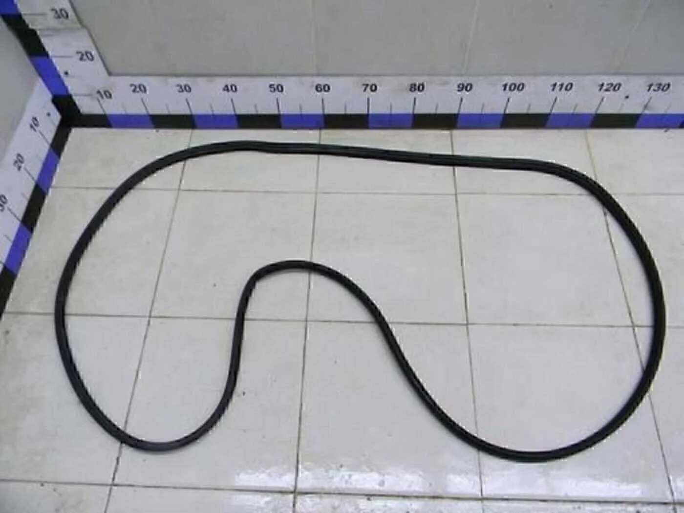 Уплотнитель (внутри) Fusion 2002-2012