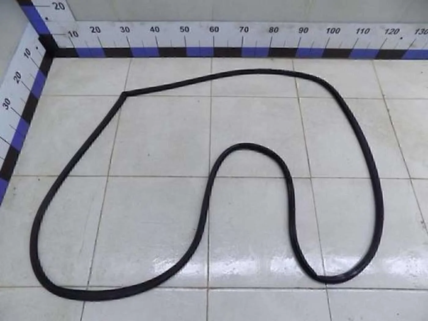 Уплотнитель (внутри) Fusion 2002-2012