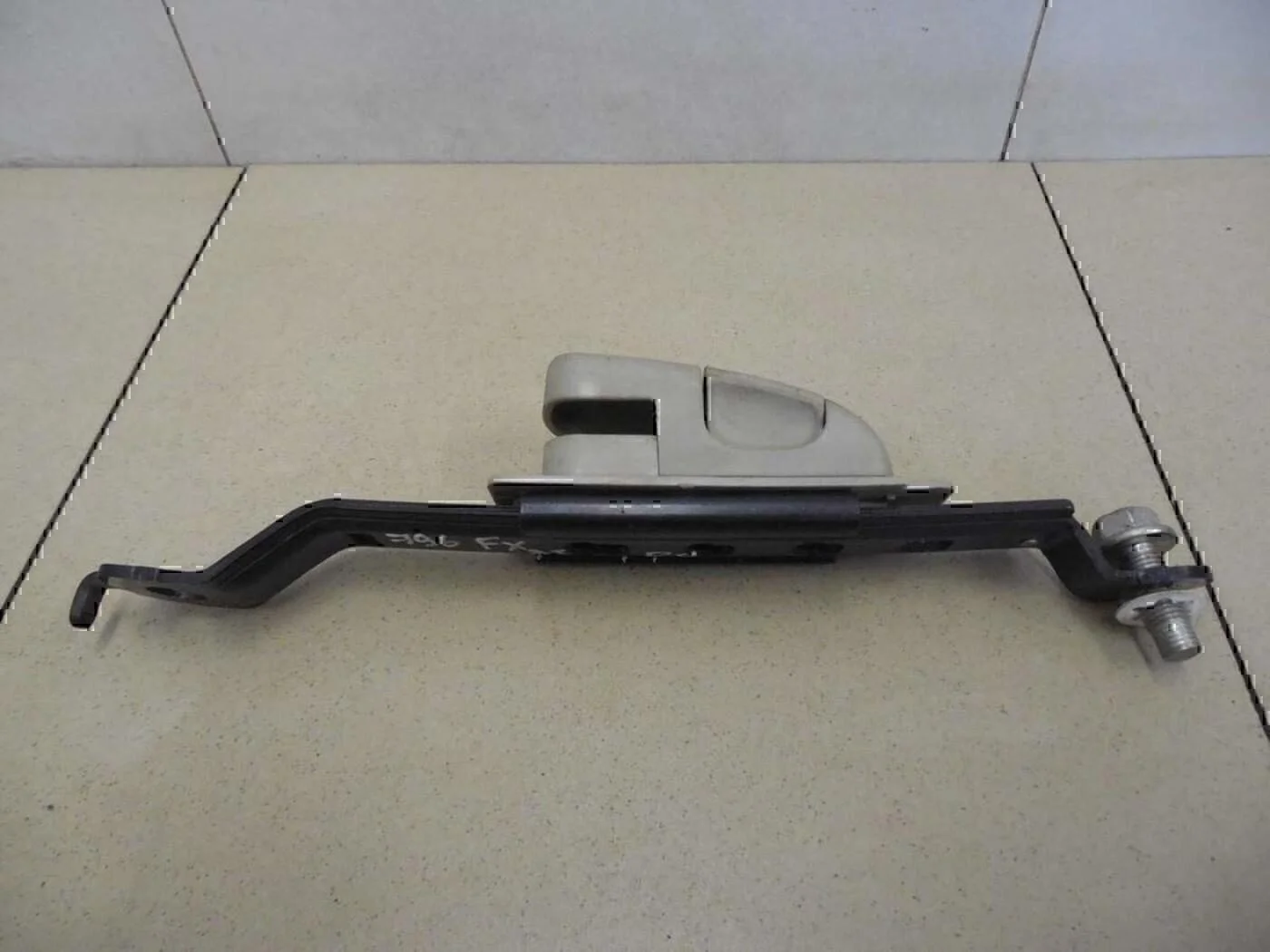 Механизм регулировки ремня безопасности FX (S50) 2003-2007