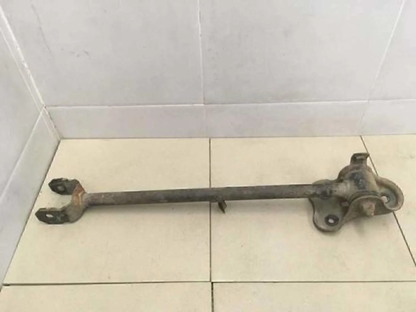 Тяга реактивная Elantra 2000-2005