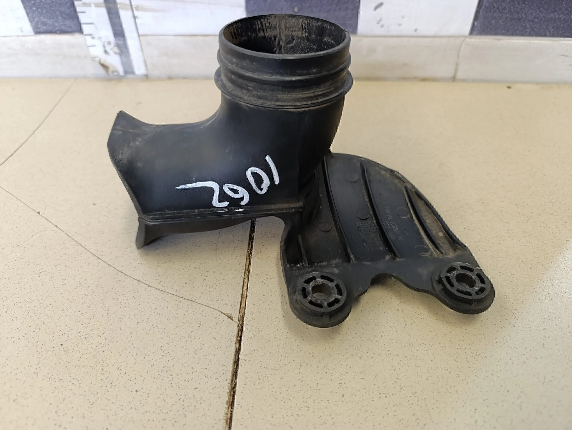 Патрубок воздушного фильтра Getz 2002-2010