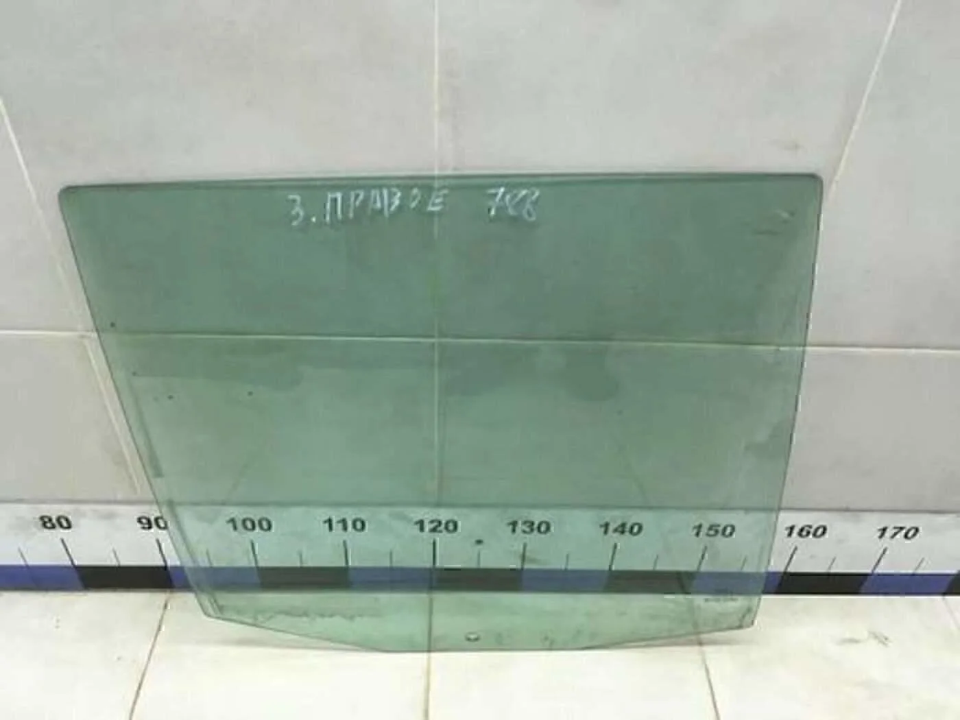 Стекло двери задней правой Fusion 2002-2012