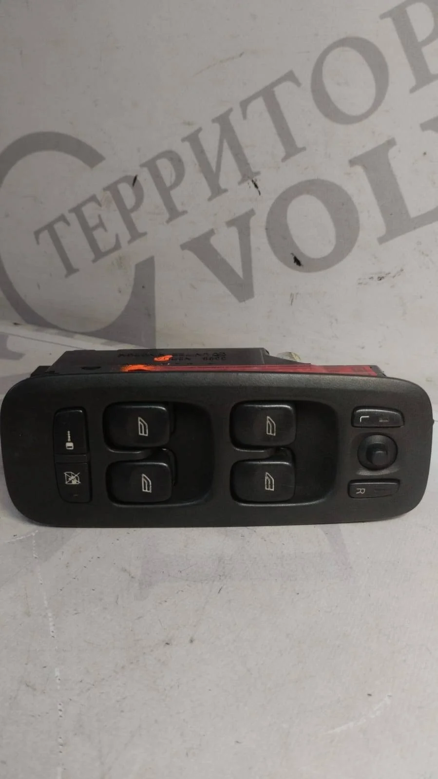 Блок кнопок стеклоподъемника