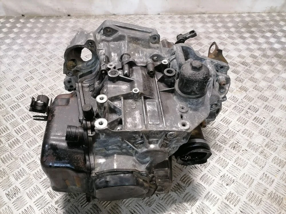 В наличии: АКПП DSG 6