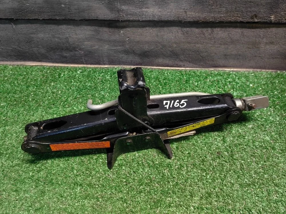 Домкрат Renault Duster I