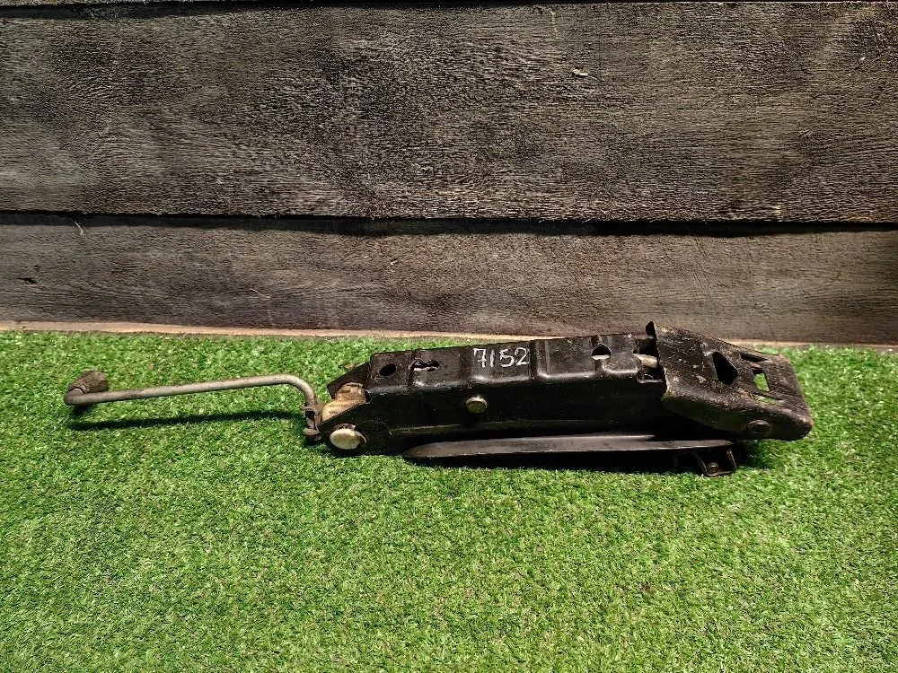 Домкрат Skoda Octavia II