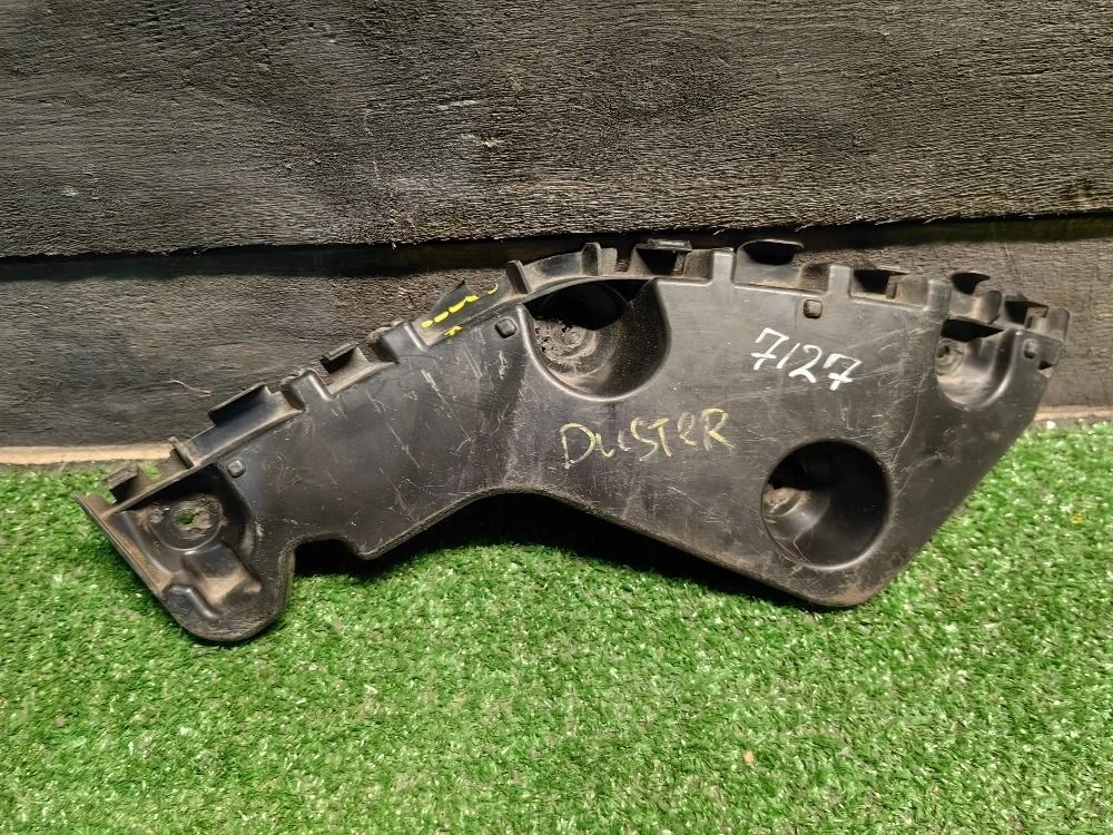 Кронштейн заднего бампера правый Renault Duster I