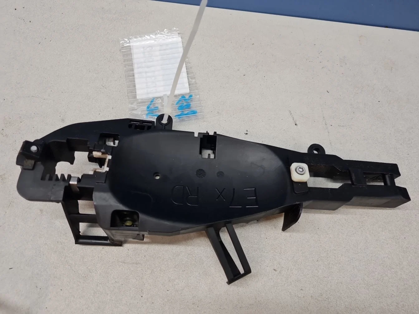 Кронштейн ручки двери левой для BMW X3 F25 2010-2017