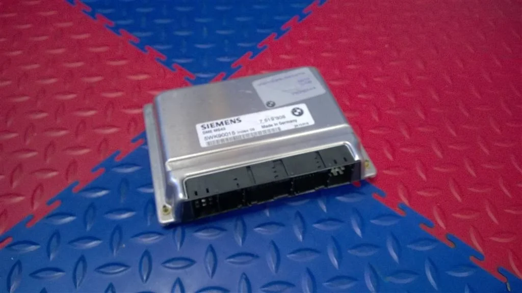 блок управления двигателя BMW X5 E53  M54B30 231 лс 3.0i