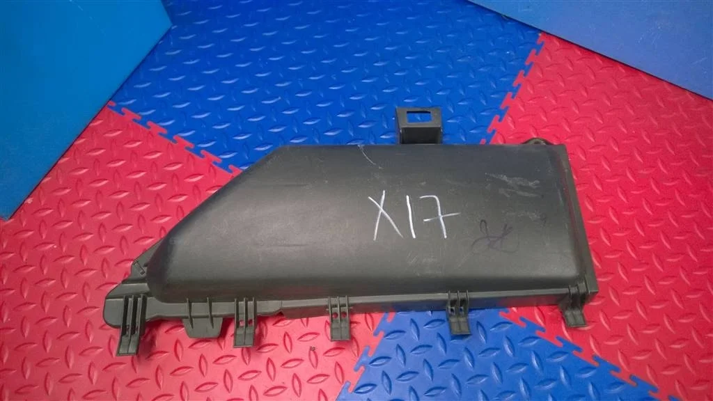 корпус салонного фильтра BMW 5-серия E60/E61 64316950936  M54B22 170 лс 520i 2004 Синий металлик