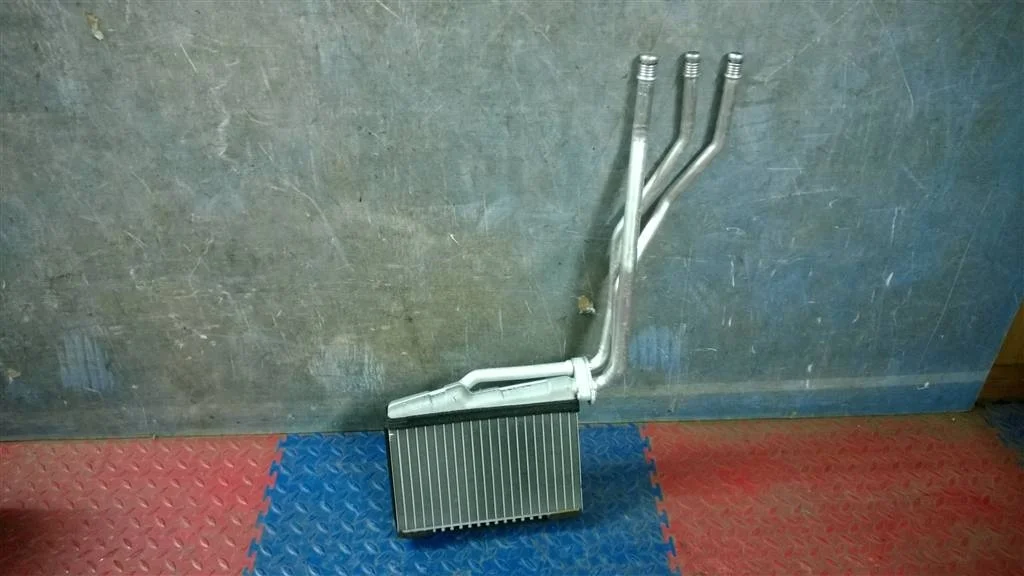 радиатор отопителя BMW X5 E53 64118385562  M54B30 231 лс 3.0i 2001 BLACK SAPPHIRE METALLIC (475)