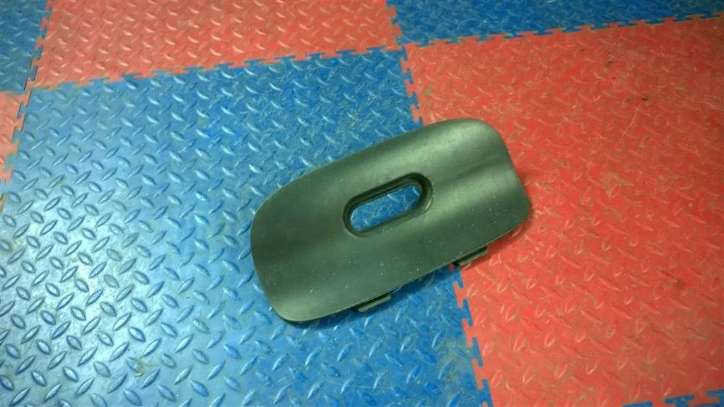 заглушка бампера заднего центральная BMW X5 E53  M54B30 231 лс 3.0i