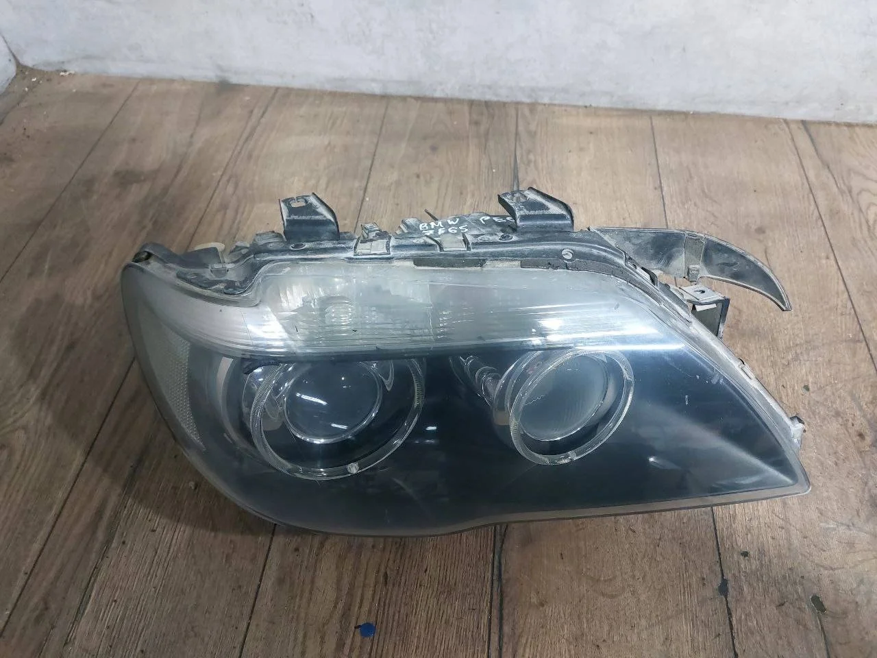 фара правая BMW 7 E65/E66