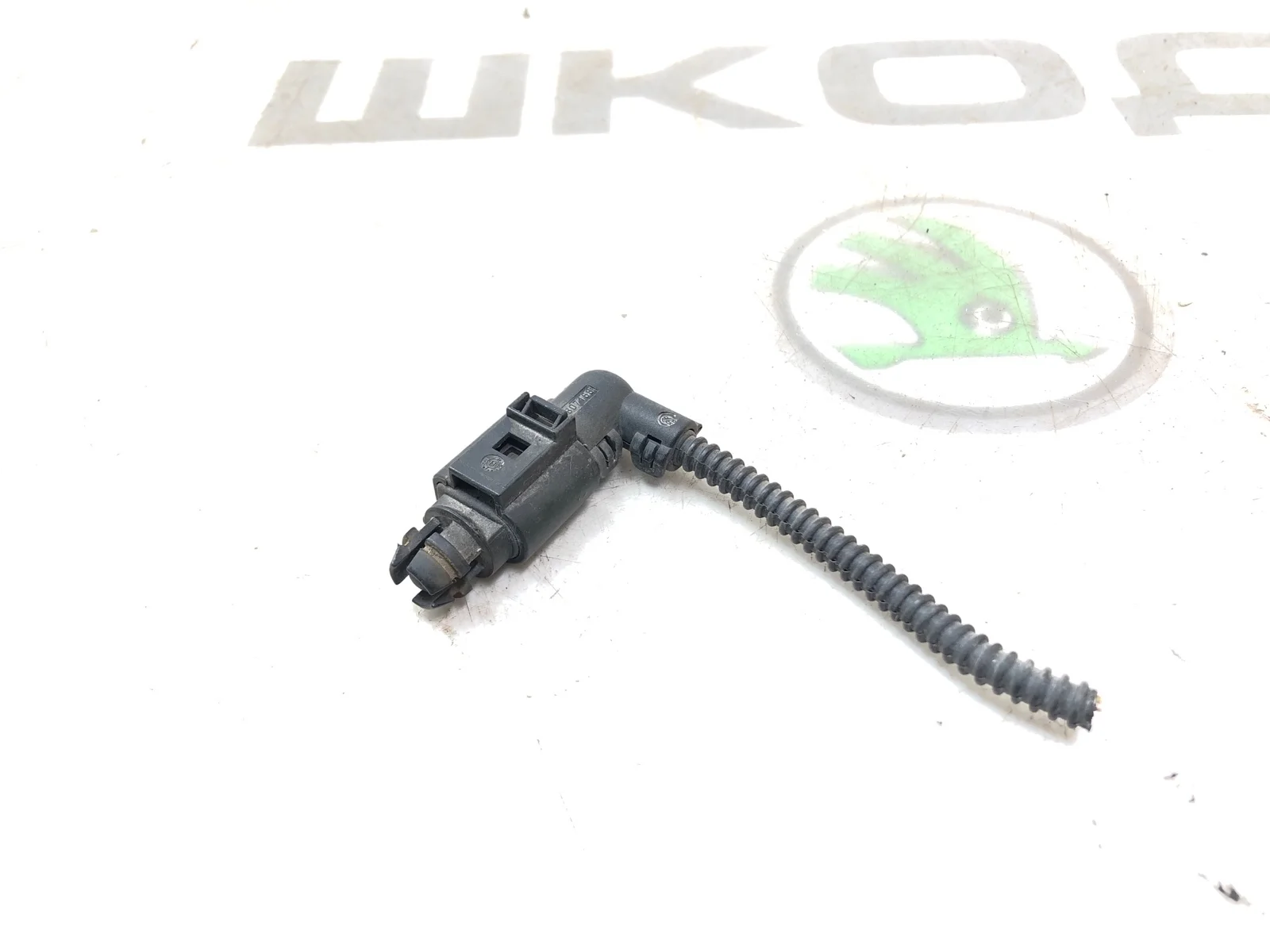 Датчик наружной температуры Skoda Octavia Scout 2011 8Z0820535 A5 (1Z) 2.0 CFHC