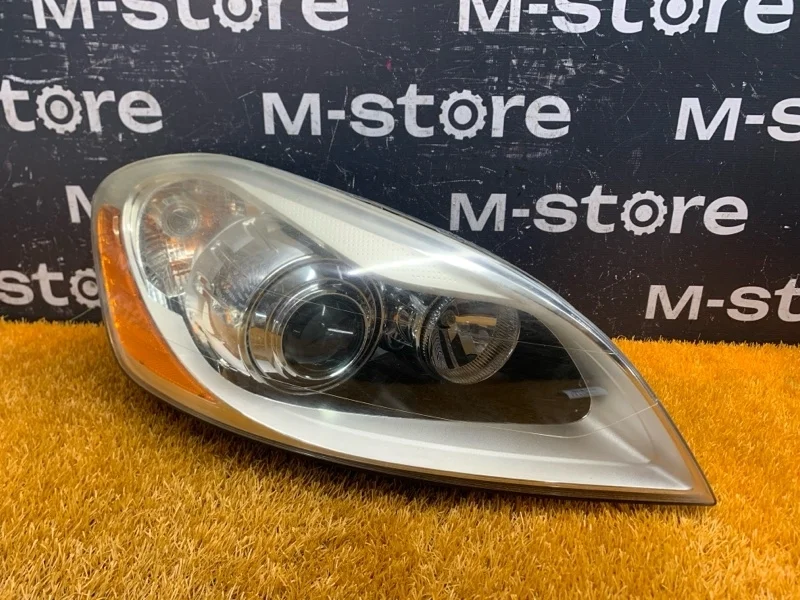 Фара Volvo XC60 2011 30763138 DZ44 B4204T6, правая