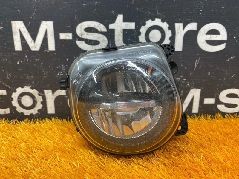 Фара противотуманная BMW 5-Series 2013 63177311294 F10 N47D20C, правая