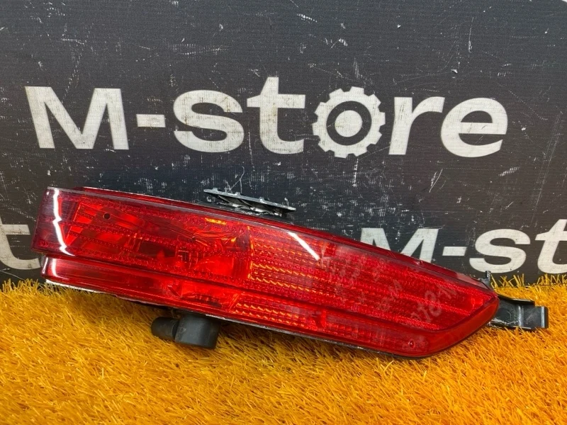 Фонарь в бампер Volkswagen Touareg 2012 7P6945702F 7P CGR, правый