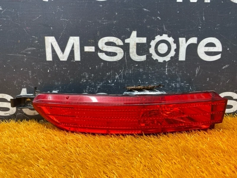 Фонарь в бампер Volkswagen Touareg 2012 7P6945701C 7P CGR, правый