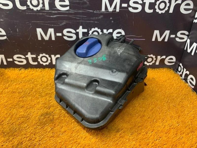 Бачок расширительный Porsche Cayenne 2007 7L0121407E 957 M4801