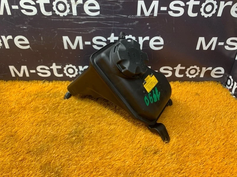 Бачок расширительный Bmw 1-Series 2009 17137567462 E87 N45B16A