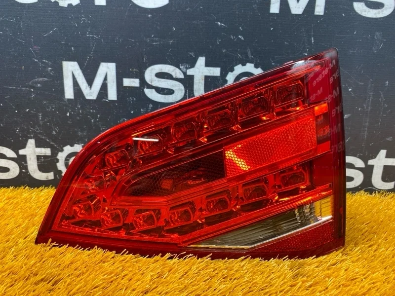 Фонарь крышки багажника Audi A4 2009 8K5945094K B8/8K CDH, правый