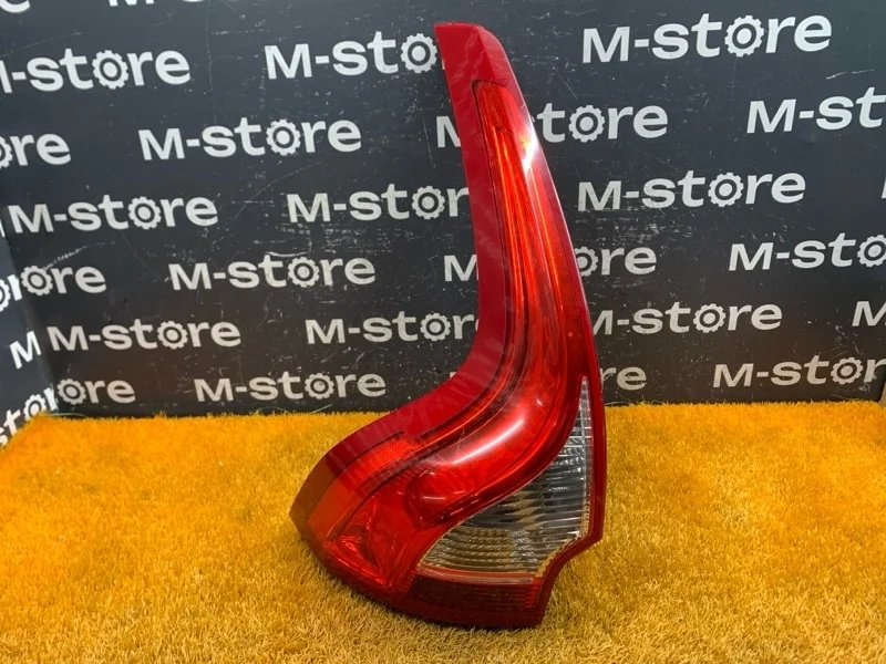 Фонарь задний Volvo XC60 2011 89504240 DZ44 B4204T6, левый