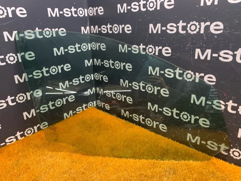 Стекло боковое Mercedes-Benz Gl-Class 2007 A1647251010 X164 273.923, переднее правое