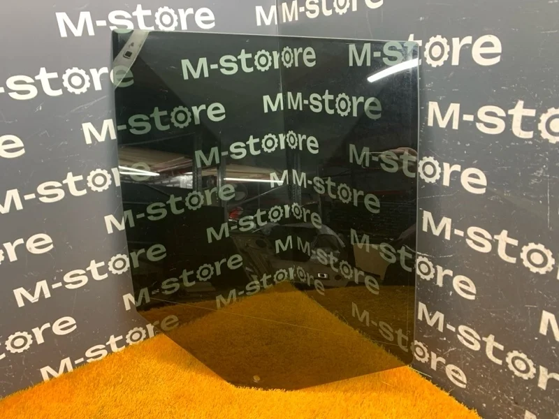 Стекло боковое Land Rover Range Rover 2002 CVB000121 L322 M62B44, заднее правое