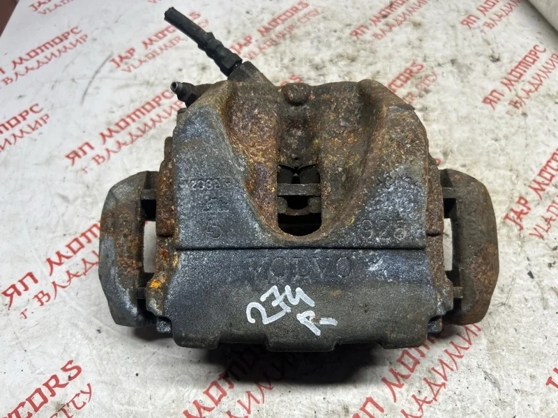 Суппорт тормозной передний правый Volvo XC60