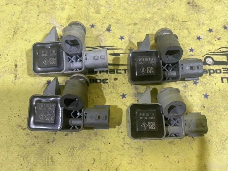 Датчик удара Renault Megane 3 988300005R X95