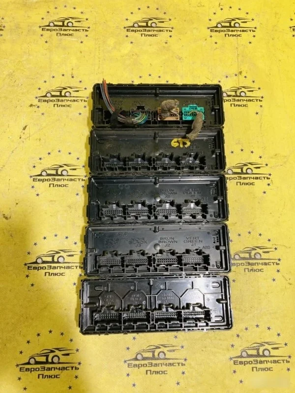 Блок управления климат-контролем Opel Astra 13586727 J