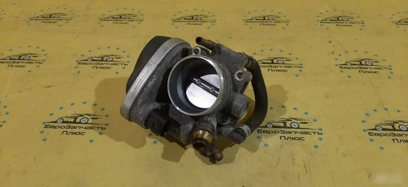 Дроссельная заслонка Opel Astra 55560398 H