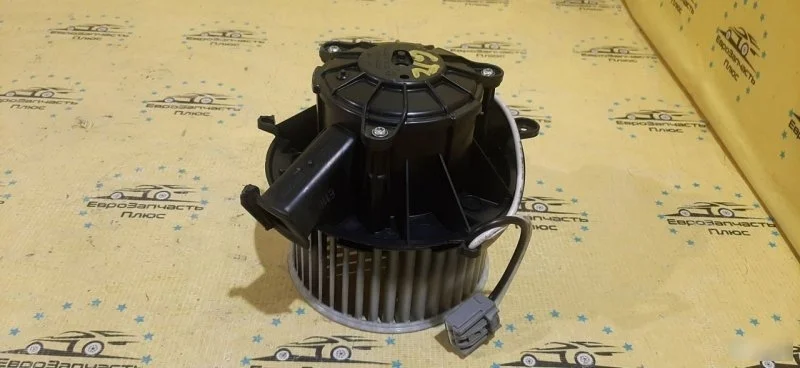 Моторчик печки Opel Astra 13276234 J