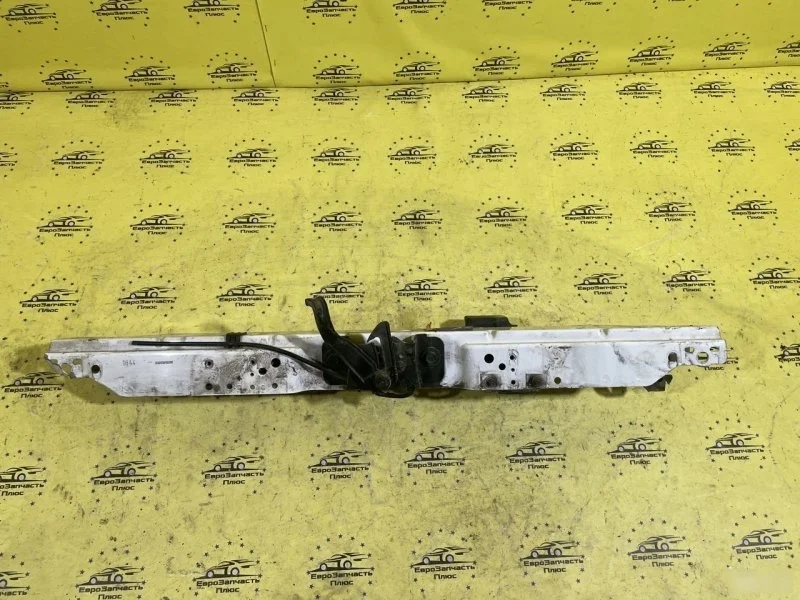 Панель с замком капота Opel Astra 13312474 J, передний