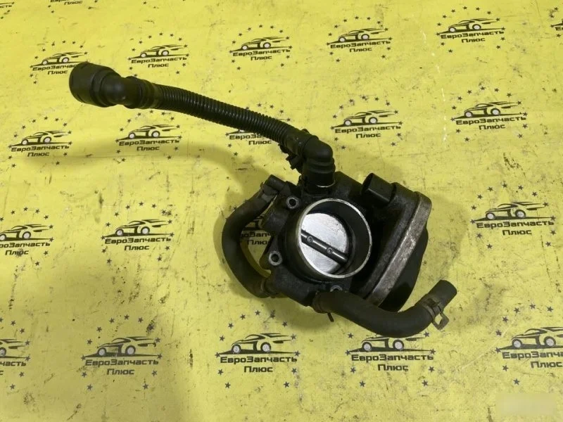 Дроссельная заслонка Opel Zafira 55560398 B