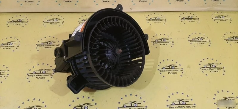 Моторчик печки Opel Zafira 13214734 B