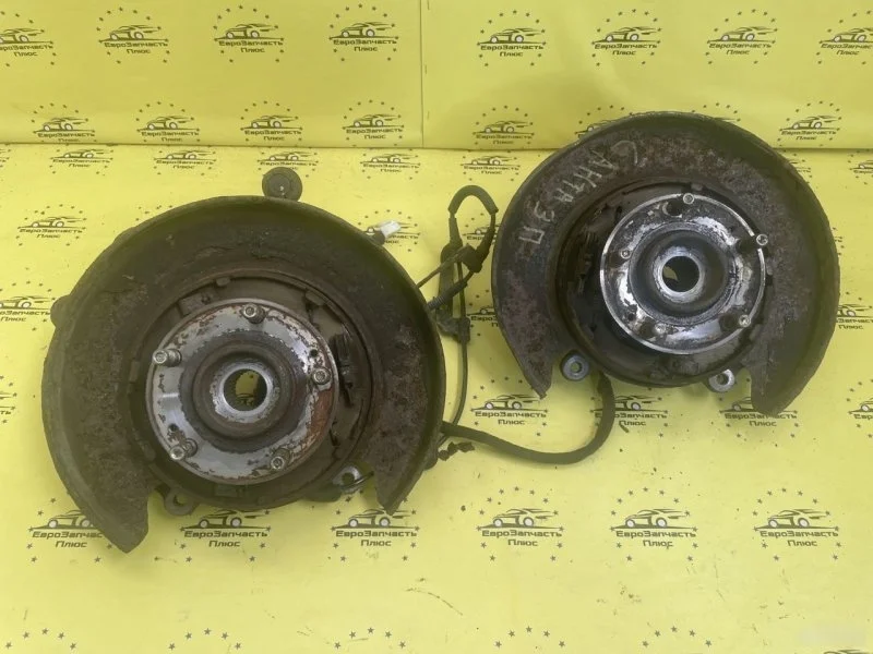 Кулак поворотный Hyundai Santa Fe 2 517162P000 СМ