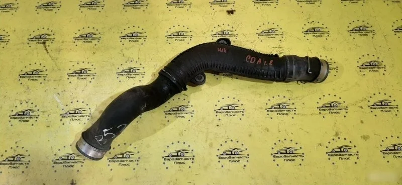 Патрубок интеркулера Skoda Octavia A5 1K0145840R 1Z