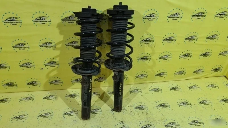 Стойка амортизатора Skoda Octavia A5 1T0413031HN 1Z, передняя