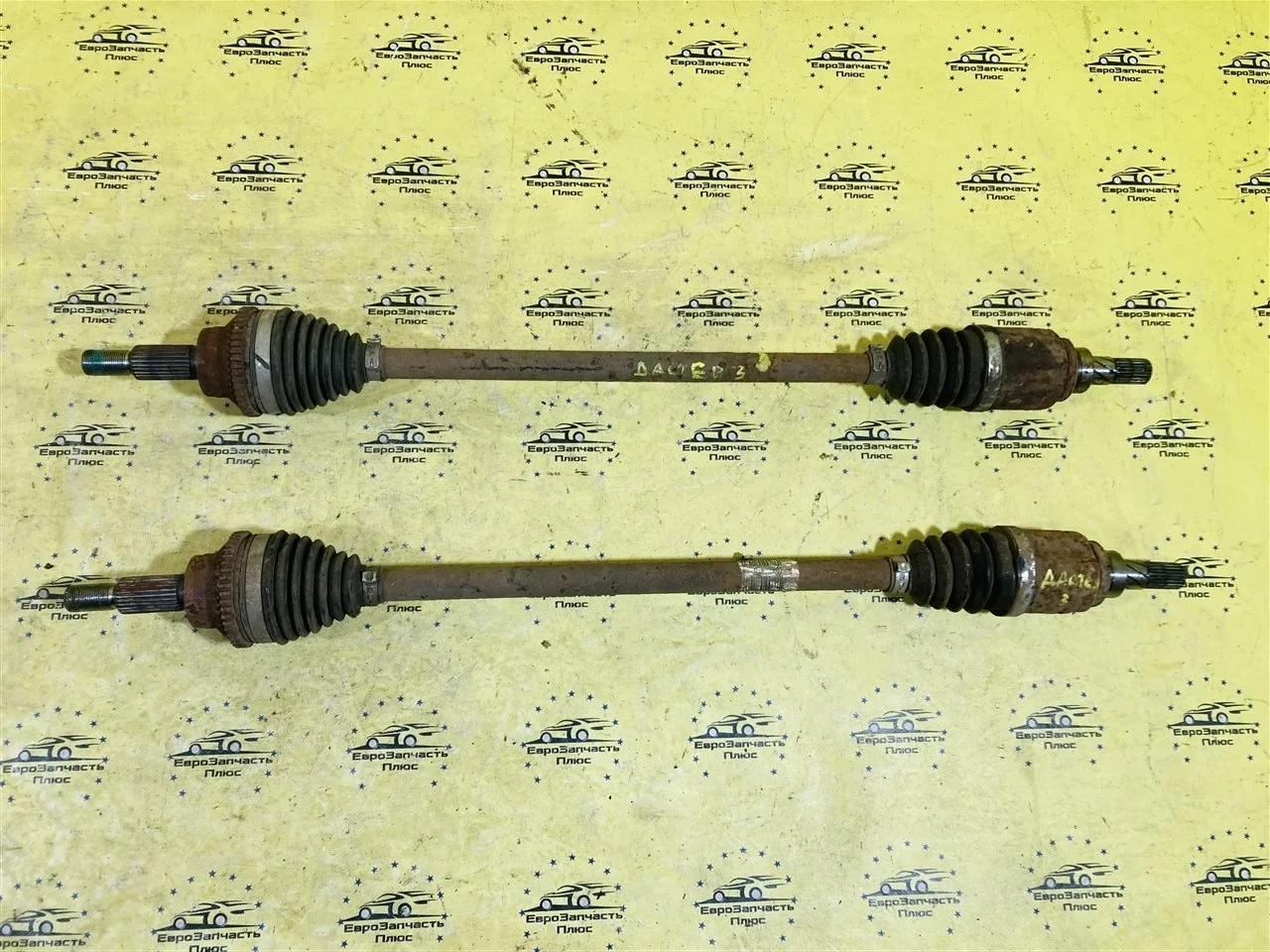 Привод Renault Duster 8200939996 HS, задний