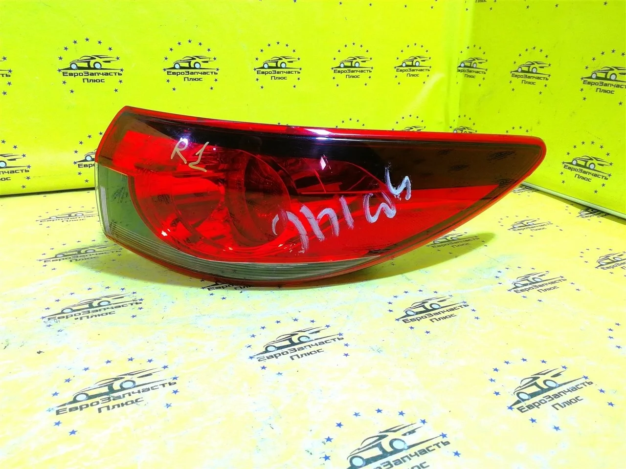 Фонарь Mazda 6 GHK151150 GJ, задний правый