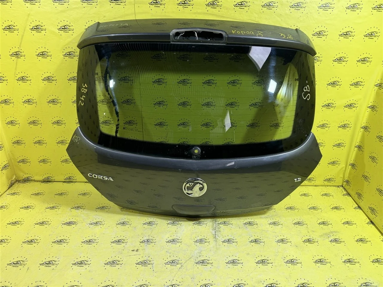 Крышка багажника Opel Corsa 93191543 D, задняя