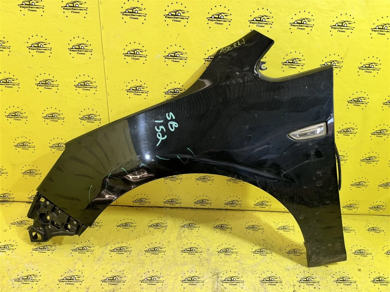 Крыло Opel Astra 13390002 J, переднее левое